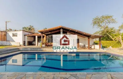 Oportunidade! imóvel com 5 dorms (3 suítes), piscina, sauna, churrasqueira, home theater à venda, 626 m² por r$ 2.500.000 - granja viana - cotia/sp