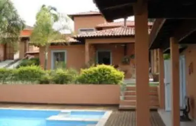 Descubra a poesia de viver em cada m² desta casa encantadora na granja viana - cotia - sp! ??? à venda e para locação, são 320 m² de pura inspiração,