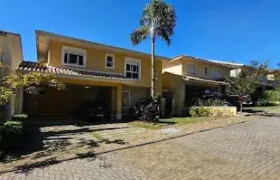 Casa  à venda na granja viana - residencial raízes.