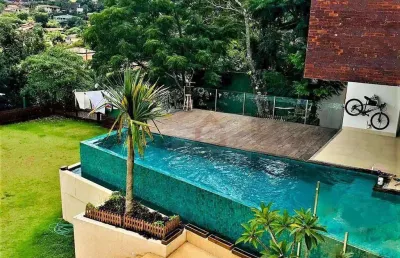 Casa com 4 dormitórios para alugar, 550 m² por r$ 27.000,00/mês - nova fazendinha - carapicuíba/sp