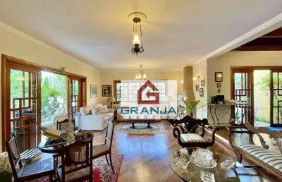 Adorável casa naadorável casa na fazendinha – 4 dormitórios (1 suíte) + home office, impecável!