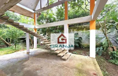 Se você busca um projeto sólido e moderno para finalizar do seu jeito, essa casa é perfeita para você!