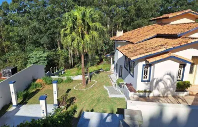 Viva cercado pela natureza, com a tranquilidade que só a granja viana oferece