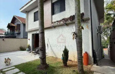 Residência exclusiva na rua petrópolis – 5 suítes, lazer completo e sofisticação.