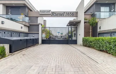 Residencial boulevard riese sobrado om 103m2 de ária útil.