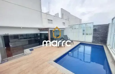 Linda cobertura duplex a venda no condomínio humanari