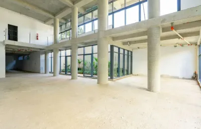 Conjunto comercial para venda e locação em vila ipojuca, 897m²