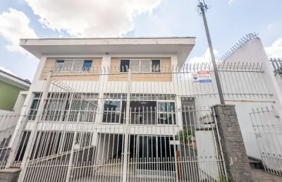 Sobrado para venda em parque são domingos com 4 quartos, sendo 1 suíte, 200m²