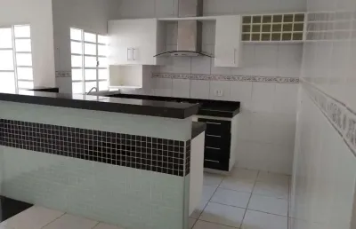 Casa tipo para venda em villa real com 2 quartos, sendo 1 suíte, 84m²