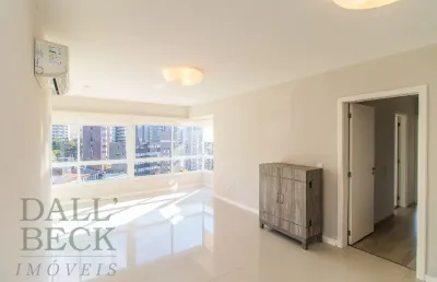Apartamento com 2 quartos para alugar na Auxiliadora, Porto Alegre 