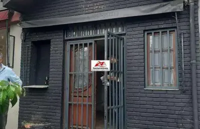 Sobrado comercial com 3 dormitórios, 3 wcs, depósito, cozinha ampla, salão no térreo espaçoso e acessível por 5.850,00 mais iptu - tatuapé/sp