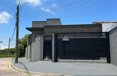 Casa com 3 quartos à venda na rua luiz payão, 10, jardim vista alegre, bragança paulista, 154 m2 por r$ 900.000