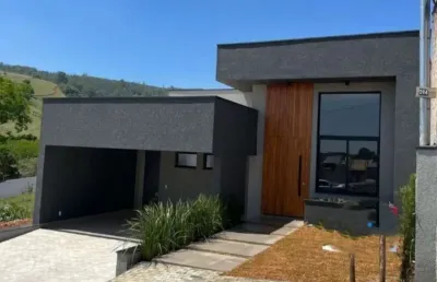 Casa de luxo em condomínio portal da serra - 3 quartos, 1 suíte, 2 salas, 2 vagas - bragança paulista-sp
