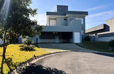 Luxuosa casa para locação no condomínio campos do conde, bragança paulista-sp: 3 quartos, 3 suítes, 2 salas, 6 vagas de garagem, 120m².