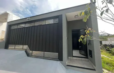 Casa com 3 quartos à venda na rua pintassilgo, 42, condomínio villa verde bragança, bragança paulista, 90 m2 por r$ 590.000