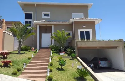 Luxuosa casa em condomínio à venda em bragança paulista-sp - condomínio residencial fazenda santa helena - 3 quartos, 3 suítes, 2 salas, 4 vagas, 310m².