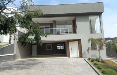 Casa de luxo no condomínio vale das águas: 4 quartos, 4 suítes, 2 salas, 2 vagas, 240m² em bragança paulista-sp. venha conferir!