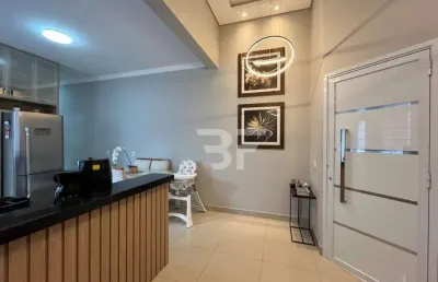 Linda casa 100% planejada e com ar condicionado em todos ambientes!!!
