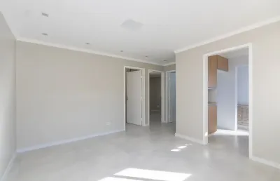 Apto lindo, totalmente reformado, com segurança, tranquilidade e ótima localização