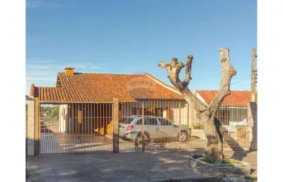 Casa com 3 quartos à venda na Avenida Maurício Seligman, 25, Rubem Berta, Porto Alegre