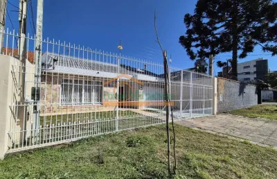 Casa comercial para alugar na rua lamenha lins, 2845, parolin, curitiba, 162 m2 por r$ 2.600