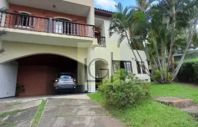 Imperdível casa em condomínio à venda em itu-sp - 3 quartos, 3 suítes, 3 salas, 5 banheiros, 6 vagas de garagem - 265m² de área.