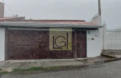 Linda casa à venda em itu-sp, bairro são luiz, 4 quartos, 1 suíte, 2 salas, 3 banheiros, 2 vagas, 153m². venha conferir!