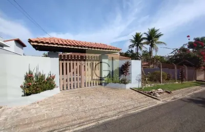 Chácara de 3 quartos em condomínio de luxo em salto-sp, bairro condomínio zuleika jabour - 210m², suíte, sala, 3 banheiros e 2 vagas.