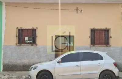 Espetacular casa à venda no centro de itu-sp: 5 quartos, 2 salas, 200m²!