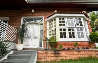 Casa de luxo no alto das palmeiras, itu-sp: 4 quartos, 4 suítes, 3 salas, 6 banheiros, 3 vagas de garagem, 365,42 m².