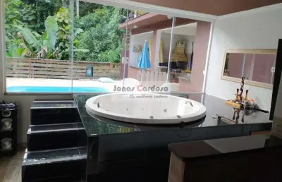 Excelente oportunidade de casa a venda no condomínio aruã em mogi das cruzes com 4 dormitórios e piscina por r$1.350.000. aceita permuta!