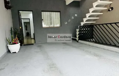 Casa assobradada à venda no jardim rubi em mogi das cruzes. com 2 quartos, 1 suíte com closet, sala home office, área gourmet e salão de festas.