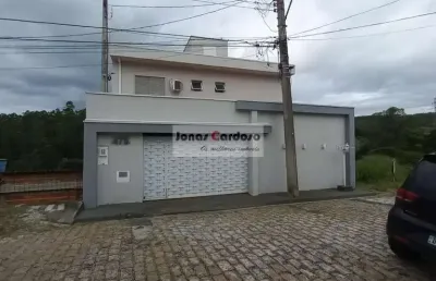 Casa de luxo para locação em sabauna - mogi das cruzes-sp: 3 quartos, 1 suíte, 3 salas, 3 banheiros, 2 vagas, 300m²!