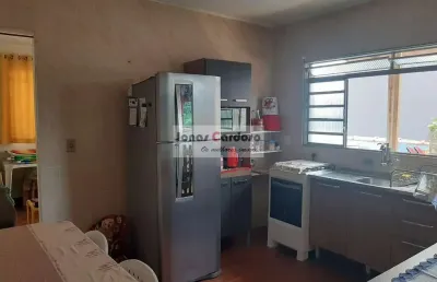 Casa à venda em mogi das cruzes-sp: 4 quartos, 1 suíte, 3 salas, 3 banheiros, 2 vagas de garagem. por 430 mil.