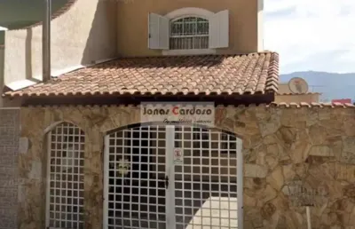 Casa à venda em mogi das cruzes-sp: 2 quartos, 1 suíte, 2 salas, 2 banheiros, 1 vaga de garagem e 164,00 m² de área na vila vitória. por 870 mil.