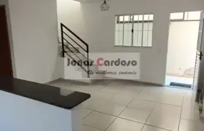 Casa em condomínio à venda em mogi das cruzes-sp -  2 quartos, 1 sala, 2 banheiros, 1 vaga de garagem. por $ 319 mil.