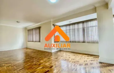 Quadra da praia, 3 dormitórios (2 suítes), dependência, garagem demarcada, ponta da praia, santos