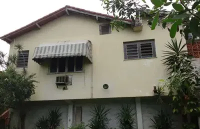 Casa com 4 quartos à venda na rua paturi, tanque, rio de janeiro, 650 m2 por r$ 700.000