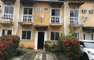 Casa em condomínio fechado com 2 quartos à venda na rua das hortências, vila valqueire, rio de janeiro, 100 m2 por r$ 660.000