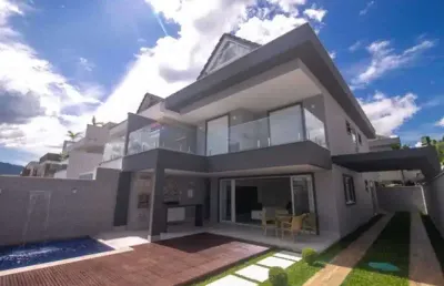 Casa em condomínio fechado com 4 quartos à venda na estrada vereador alceu de carvalho, vargem grande, rio de janeiro por r$ 2.650.000