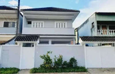 Casa em condomínio fechado com 4 quartos à venda na rua professor sílvio elia, vargem pequena, rio de janeiro, 160 m2 por r$ 630.000