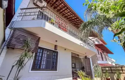 Casa em condomínio fechado com 4 quartos à venda na estrada do cafundá, taquara, rio de janeiro, 130 m2 por r$ 680.000