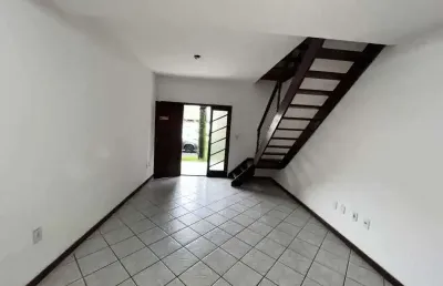 Casa em condomínio fechado com 4 quartos à venda na estrada do catonho, taquara, rio de janeiro, 120 m2 por r$ 300.000