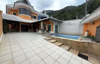 Casa em condomínio fechado com 4 quartos à venda na estrada dos bandeirantes, camorim, rio de janeiro, 26172 m2 por r$ 890.000