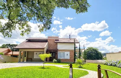 Linda casa mobilada com 4 quartos (1 suíte) à venda no centro de campo alegre - sc por r$ 2.600.000,00