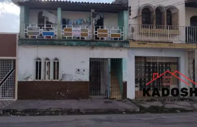 Imperdível oportunidade: casa de andar disponível para venda localizada no centro em feira de santana!