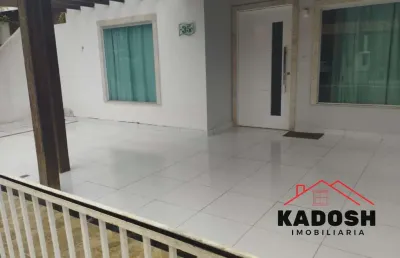 Casa a venda, condomínio vitória régia, localizado no bairro papagaio em feira de santana