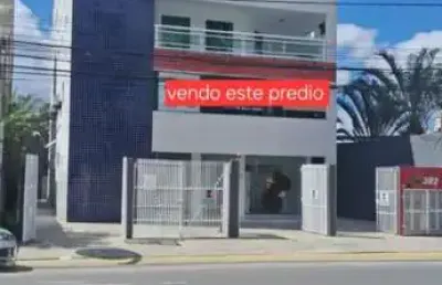 Magnífico prédio localizado no bairro capuchinhos, área nobre de feira de santana, agora disponível para venda.