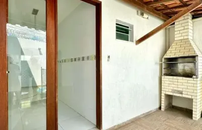 Casa em condomínio de alto padrão com 3 quartos e 2 vagas de garagem no bairro sim, feira de santana-ba
