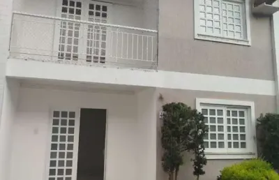 Casa de 3 quartos no bairro santa mônica, feira de santana-ba: 1 suite, 1 sala, 2 banheiros, 2 vagas de garagem, 170m².